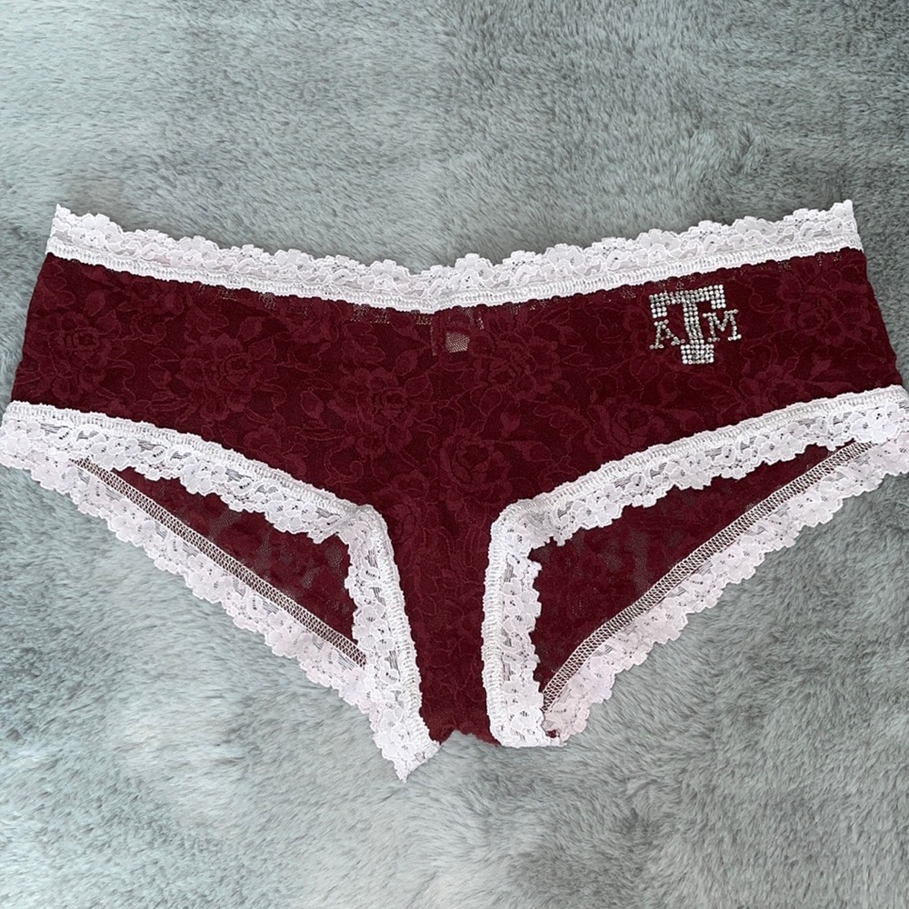 Hanky Panky Maroon A&M Lace Panties- Never Worn